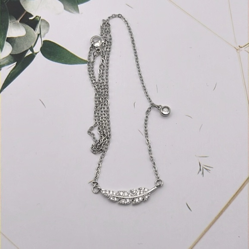 STUNNING Bohemian 925 Silver - Crystal Feather Wing Clavicle Necklace - Picture 4 of 7